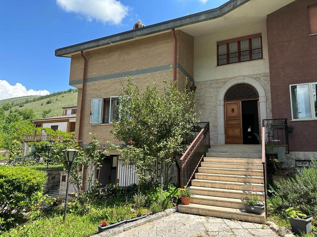 Villa Olga Cese Экстерьер фото